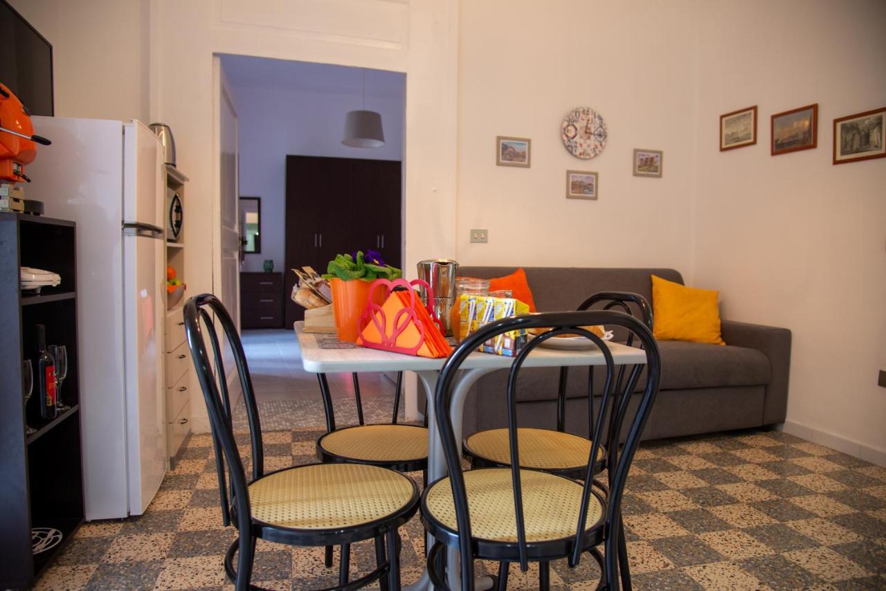 Ferienwohnung Domus Anticaglia By Domusextra Neapel Exterior foto